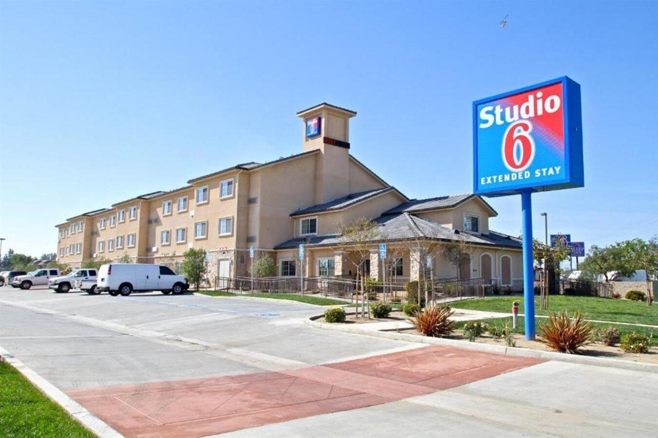 Hotel 6-bakersfield, Ca 2*